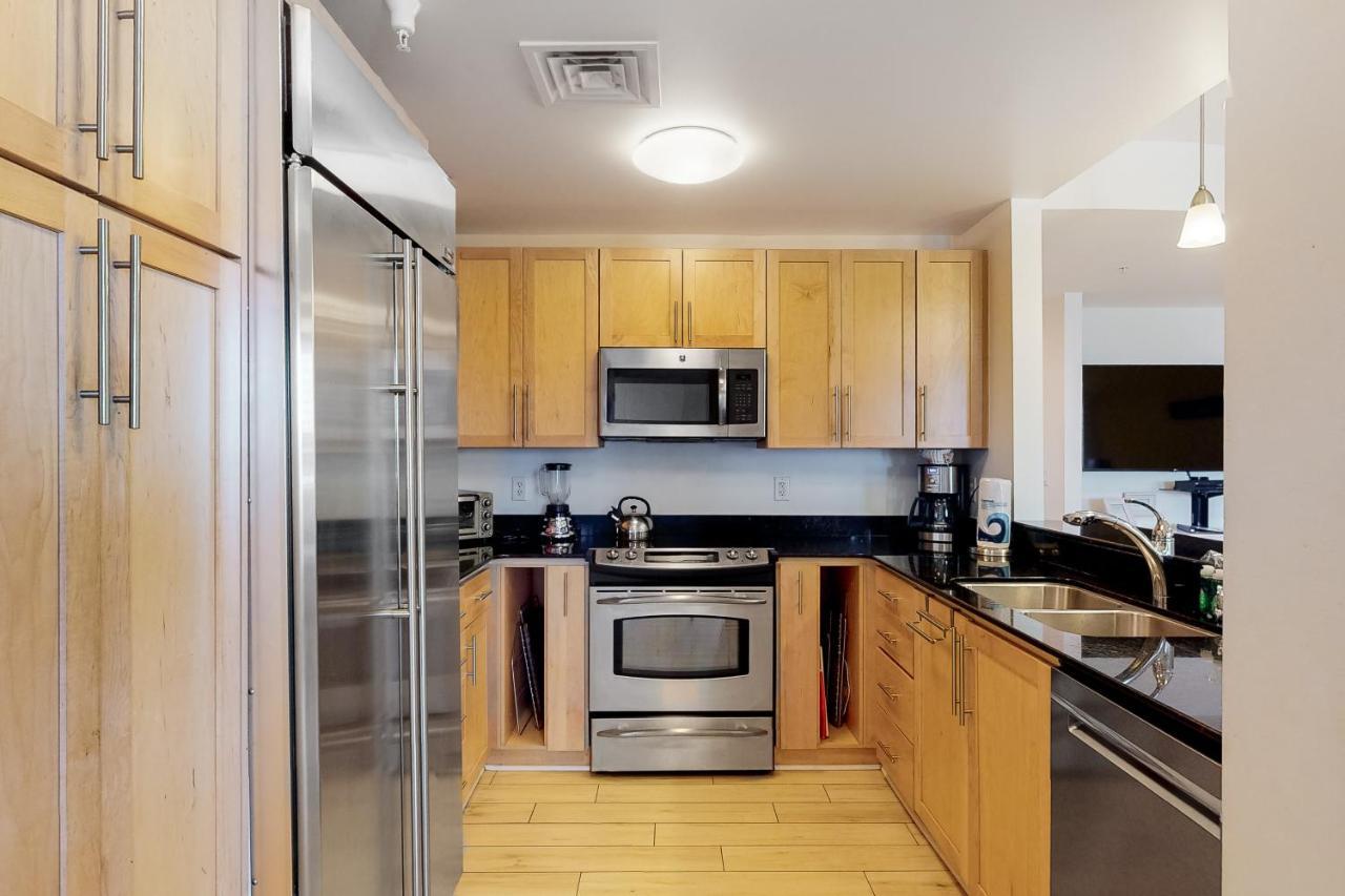 The Sanctuary - Dolphins And Daiquiris 110A Apartment Вирджиния Бийч Екстериор снимка